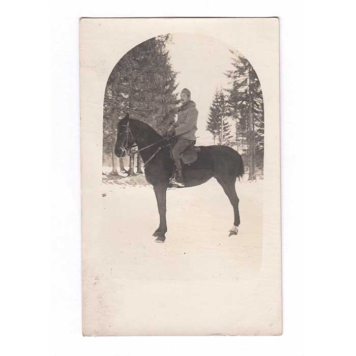 alte Fotografie, Soldat mit Pferd