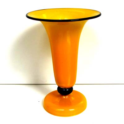 Jugendstil-Vase, gelb-schwarzes Überfangglas