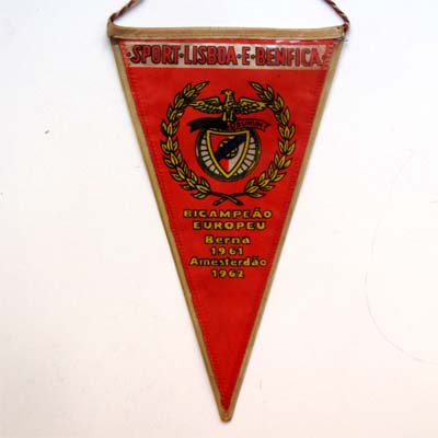 Benfica Lissabon, Europapokal 1961 und 1962, Wimpel