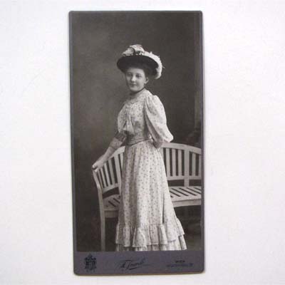 alte Fotografie, junge Frau, um 1910