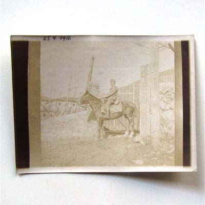 Soldat auf Pferd, alte Fotografie