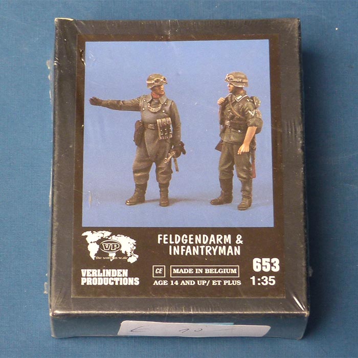 Feldgendarm & Infantryman, VP, Bausatz