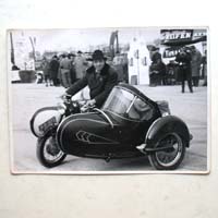 Fotografie, Motorrad mit Beiwagen, A. Fenzlau, 1955
